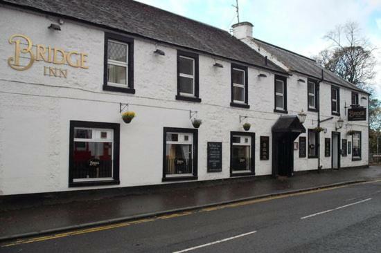 The Bridge Inn Tillicoultry Exteriér fotografie
